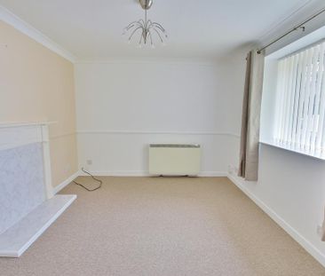 1 bedroom ground floor flat to rent - Photo 4