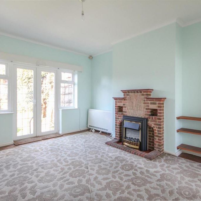 3 bedroom semi-detached house to rent - Photo 1