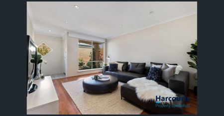 Quite rear 3 bedroom unit - Photo 5