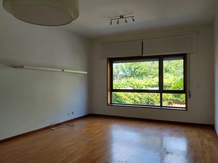 Simpático Apartamento T2 para Arrendamento junto à Foz do Douro - Photo 5