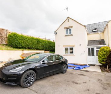 3 bedroom semi-detached house to rent - Photo 1