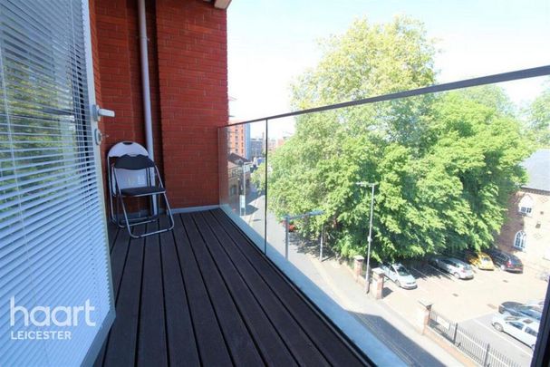 1 bedroom apartment to rent - Photo 1