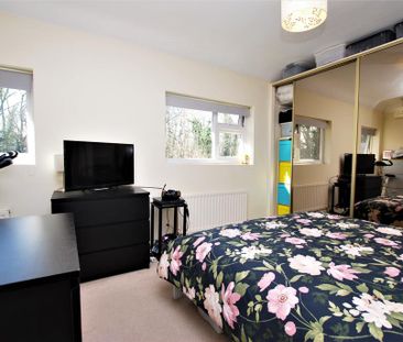 3 bedroom semi-detached house to rent - Photo 4