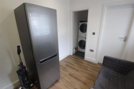 1 bedroom property to rent - Photo 5
