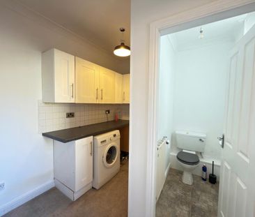 3 bedroom end of terrace house to rent - Photo 5