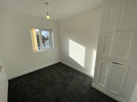 Dodgson Avenue, Leeds - Photo 3