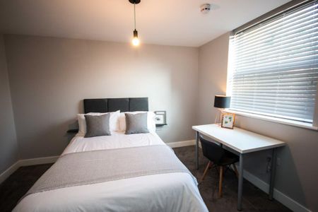 4 bedroom apartment to rent - Photo 5