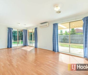 48 Cato Parkway, Lynbrook VIC - Photo 2