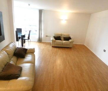 2 bedroom flat to rent - Photo 6