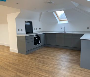 1 Bed Penthouse, Sherwood Rise, NG7 - Photo 4