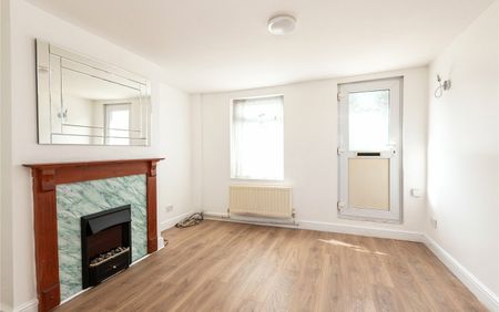 The Street, Bapchild, Sittingbourne, Kent, ME9 - Photo 4