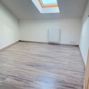 Location Appartement 2 pièces 25m² - Photo 2