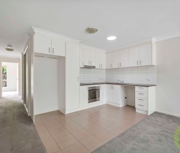 Beautiful family home - Photo 3