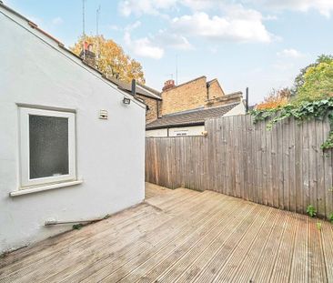 Ormiston Road, London SE10 - Photo 3