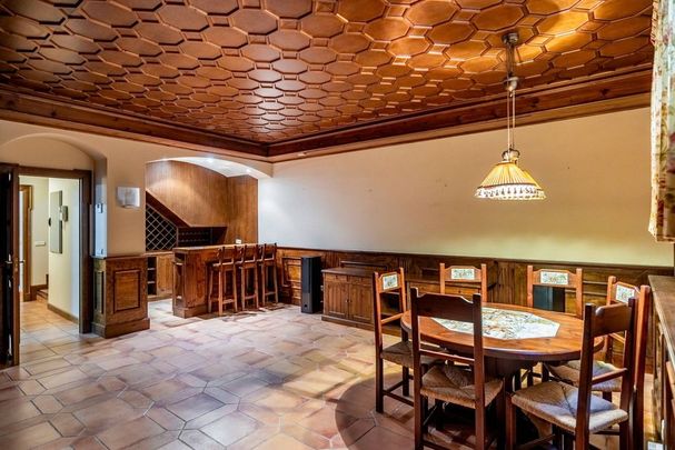 5 bedroom luxury Detached House for rent in Seville, Spain - Photo 1