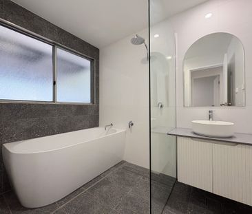 Freshly renovated Family Home - Photo 3