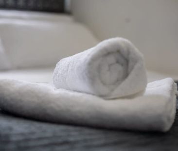 Borough Road - Photo 1