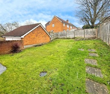 3 bedroom house to rent Northbourne Road, Swindon, Wiltshire, SN25 - Photo 4