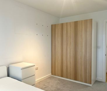 2 Bed Flat, Chapter Way, SW19 - Photo 5
