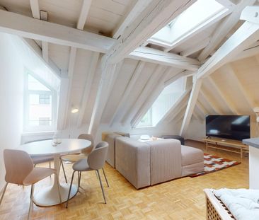 Charmant appartement meublé 1 chambre sous les toits avec poutres a... - Photo 3