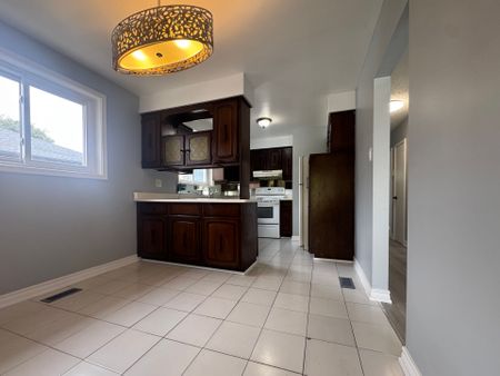 For Lease - 29 Monterrey Drive, Toronto, Ontario - Photo 2