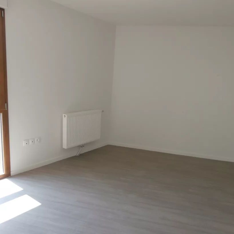 Location appartement T5 102.20m² à Reims (51100) - Photo 1