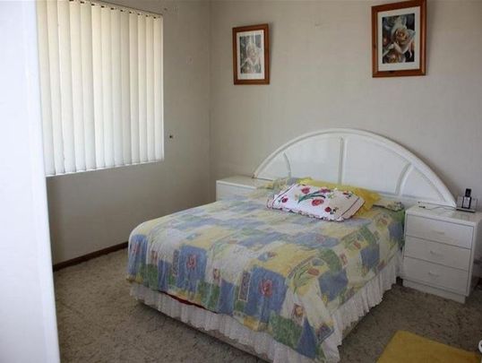 Spacious 4 Bedroom Home - Photo 1