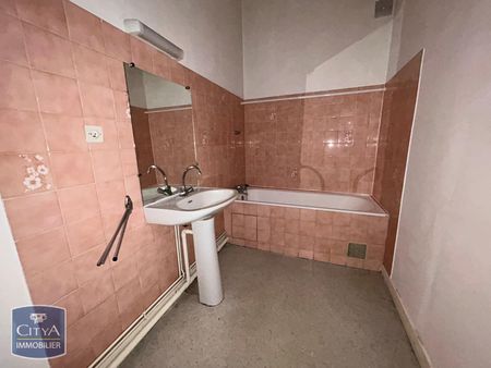 Location Appartement 3 pièces 82m² ALENCON 61000 - Photo 3