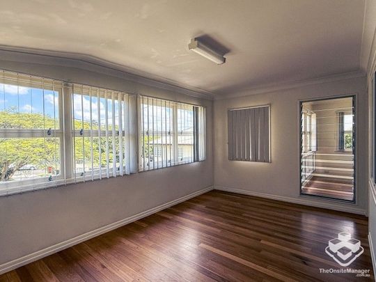 Charming 3-Bedroom Home on Expansive 1,348mÂ² Block in Salisbury - Photo 1