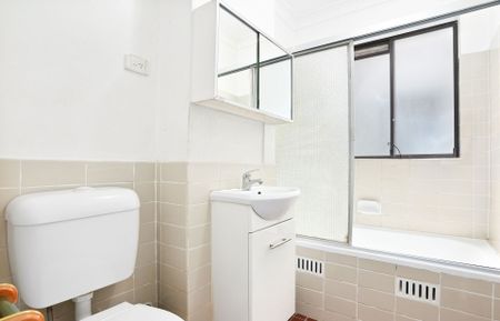 2 Bedroom Unit - St Marys CBD ! - Photo 3