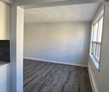 For Lease - 300 Montrave Avenue Unit# 8, Oshawa, Ontario - Photo 1