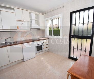 4 bedroom luxury Villa for rent in Fuengirola, Andalusia - Photo 3