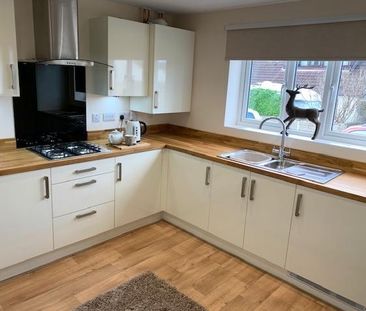 St. Johns Square, Cinderford - Photo 6