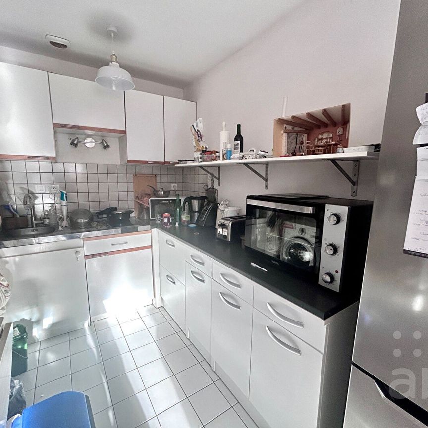 Maison Niort 2 pièce(s) 40.80 m2 - Photo 1