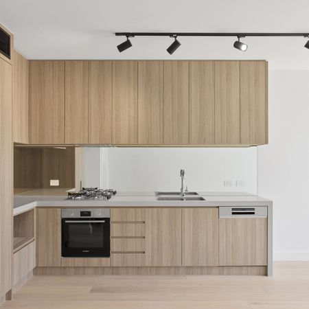 EMBRACE LUXURY LIVING - Photo 4