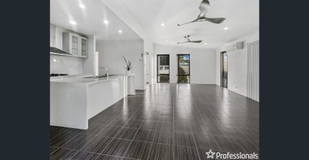 Charming 3-Bedroom Family Home in Beckenham - Photo 5