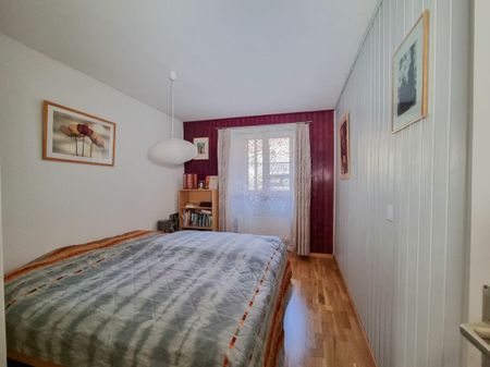 Spacious 4.5-room apartment with large garage and very large vaulted cellar - Photo 2