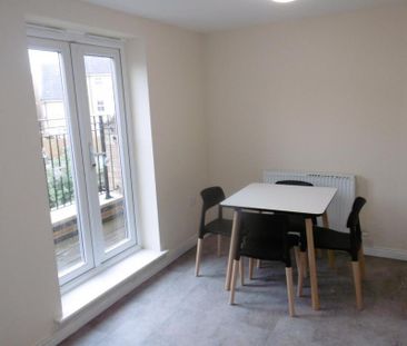 1 bedroom in a house share to rent - Photo 1