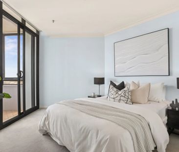 Expansive Sky-Home in Eastgate Gardens with Spectacular Views - Photo 2
