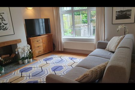 4 Bed Semi-Detached House, Antrim Road, BS9 - Photo 4