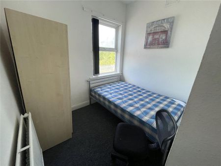 4 bedroom terraced house to rent - Photo 5