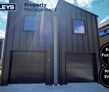 High spec two-bedroom townhouse - Photo 3