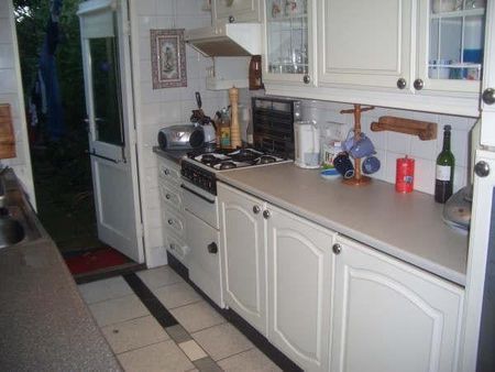 4 Bed Terraced House, Ferndale Road, SW4 - Photo 4