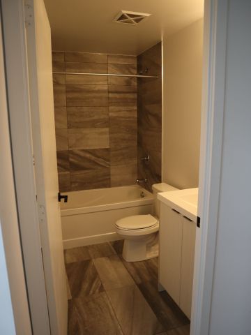 For Lease - 60 George Butchart Drive Unit# 210, Toronto, Ontario - Photo 2