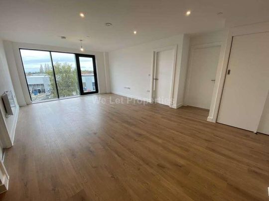 The Wharf, Altrincham, WA14 - Photo 1