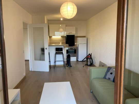 Location Appartement 1 pièce Meublé 36m² LA MOTTE SERVOLEX 73290 - Photo 1