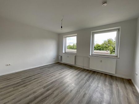 Bezugsfrei zum 24.06.24! Großzügige 4 ZKB-Wohnung im 3. OG zentral nähe Hauptbahnhof - Photo 2