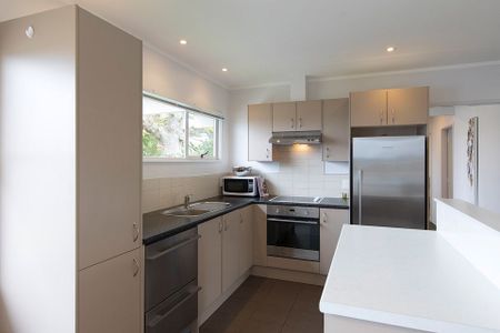 Epsom/Greenlane - incl UFB Internet & Water - Photo 5