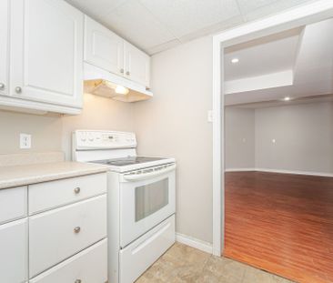 For Lease - 799 Silverthorn Mill Avenue, Mississauga, Ontario - Photo 5