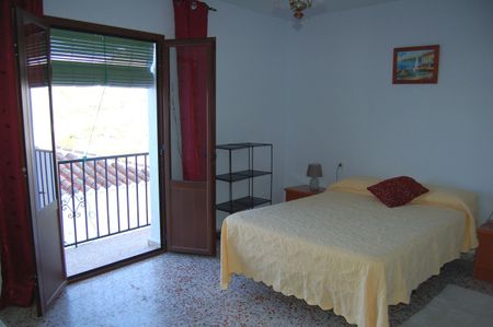 Townhouse For Long Term Rental In Frigiliana - Photo 4